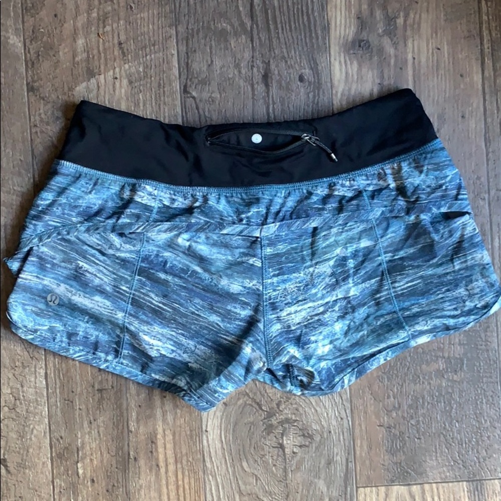 Lululemon Speed Shorts 2.5" - Picture 2 of 6